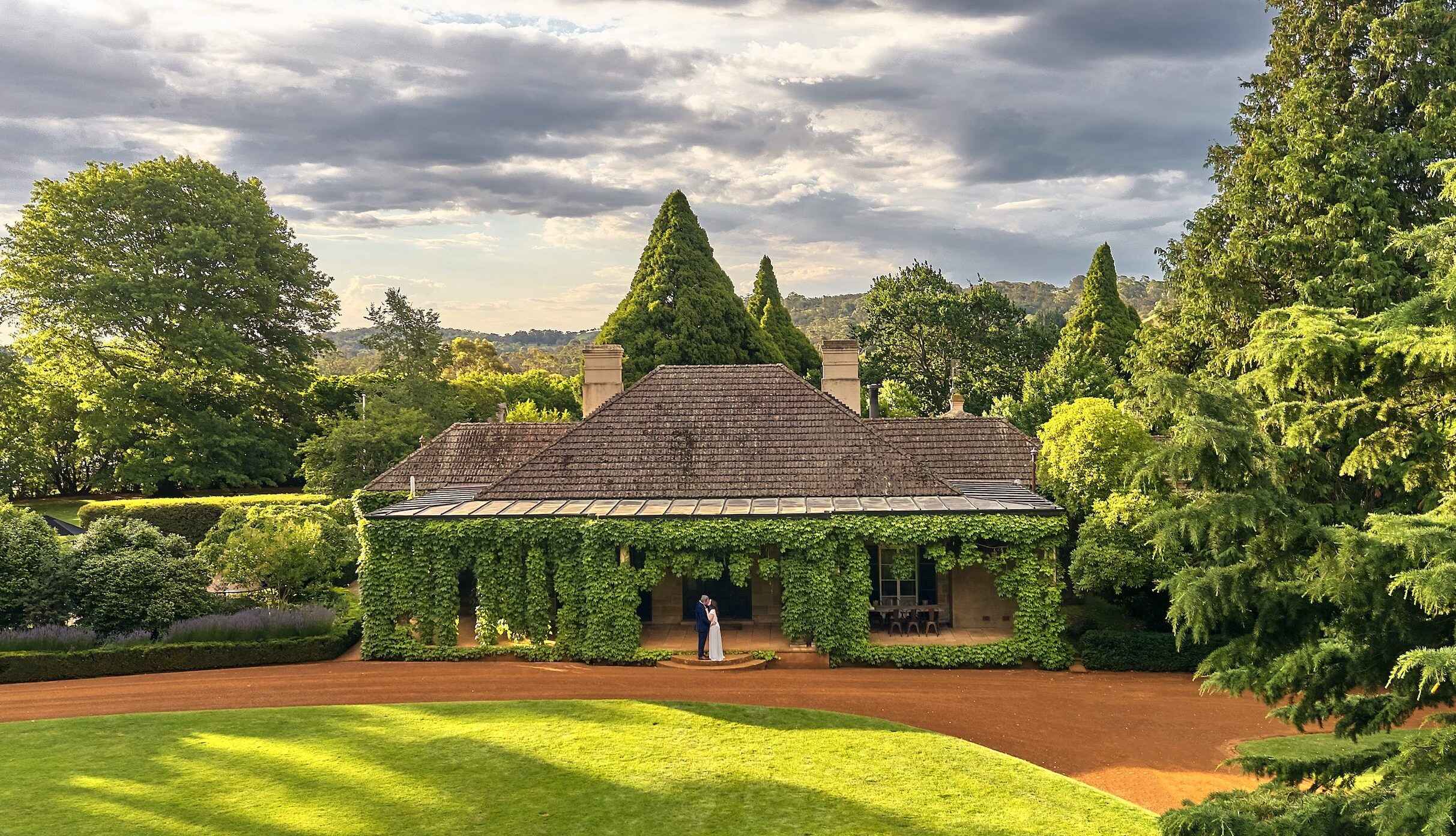 0001 002 e17633576989831